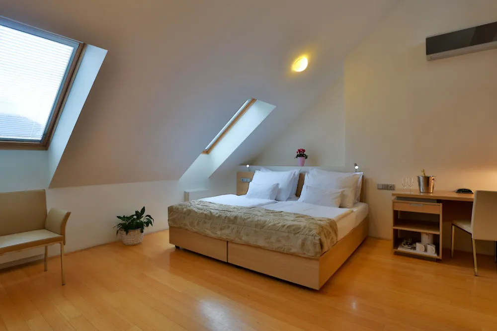 Hotel Pav Prague
